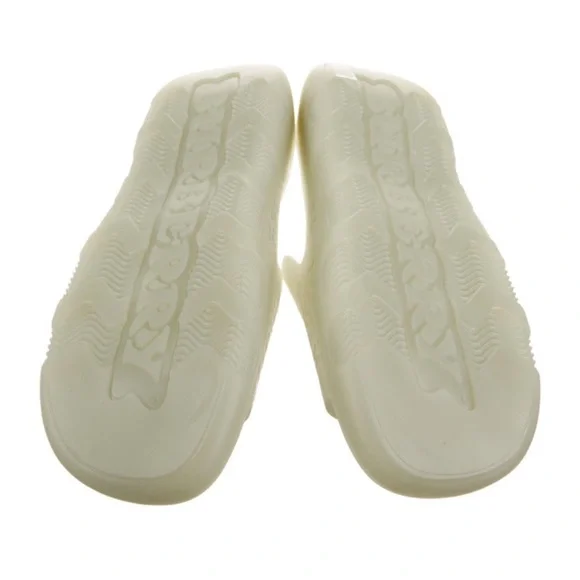 Burberry Slides - Picture 6 of 6